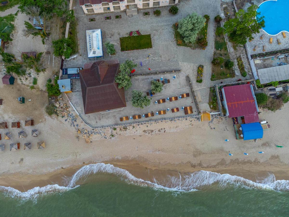 Lazurnaya 2 Otel Berdyansʼk Dış mekan fotoğraf